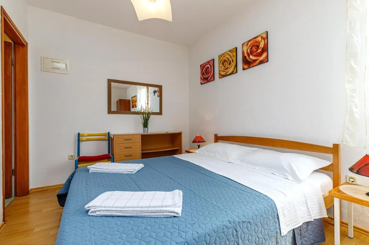 Apartments Pernar Poreč Maison d'hôtes
