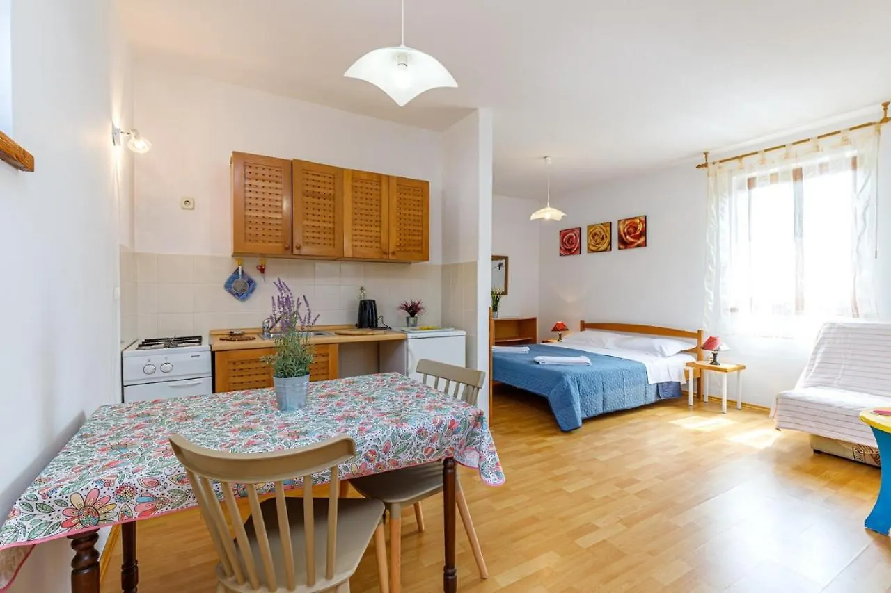 Apartments Pernar Poreč 0*,  Horvátország