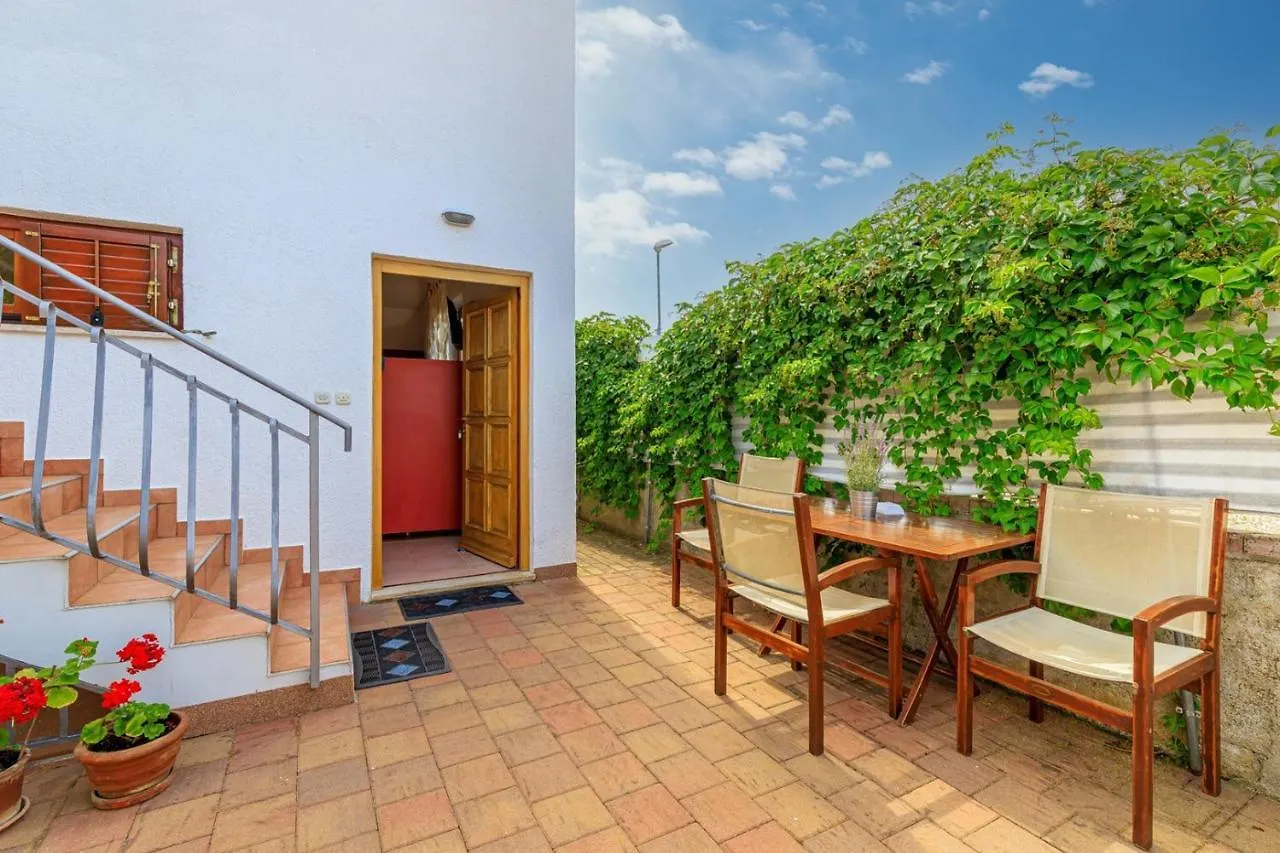 Apartments Pernar Poreč Kroatien